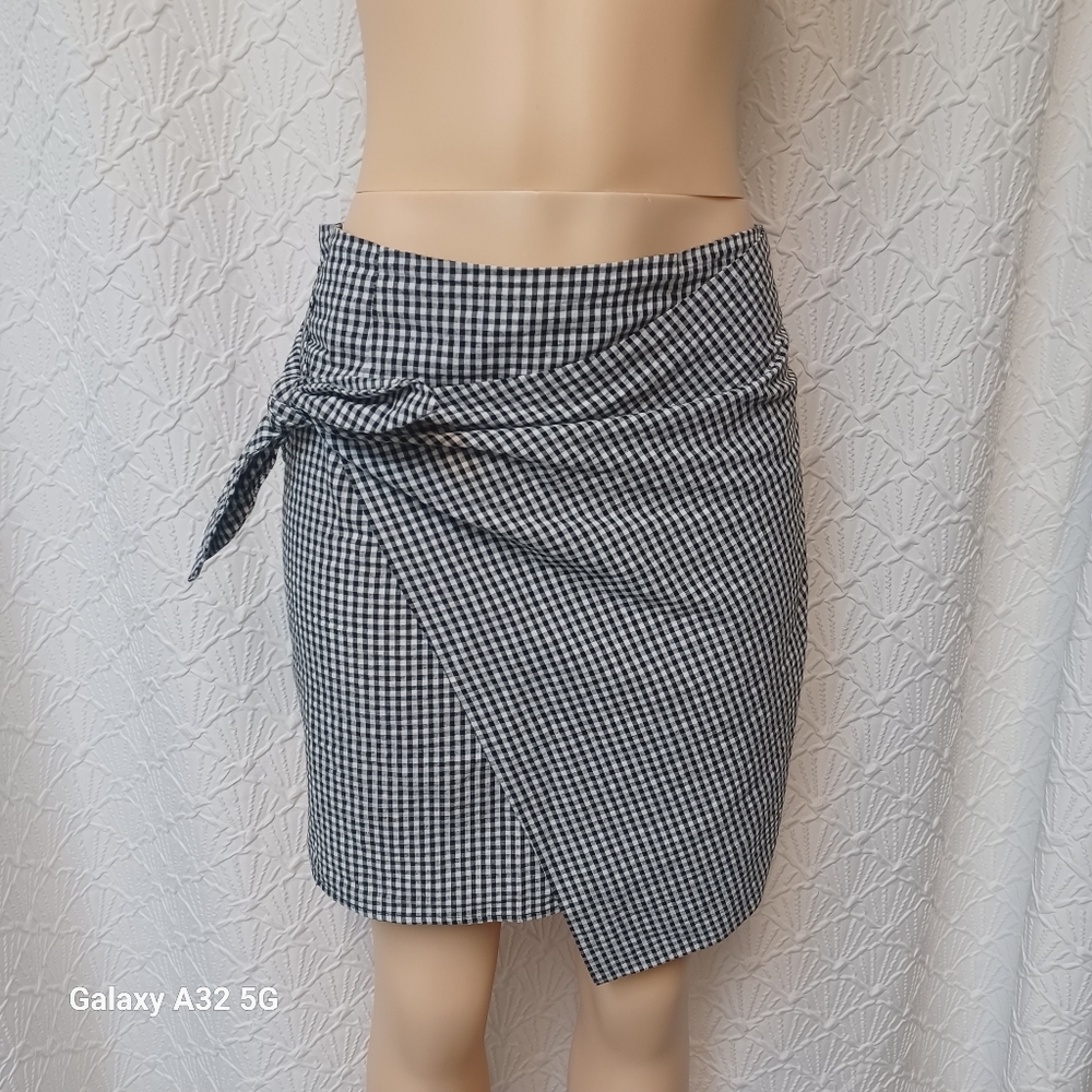 Soprano Women Size M Black and White Gingham Mini Skirt